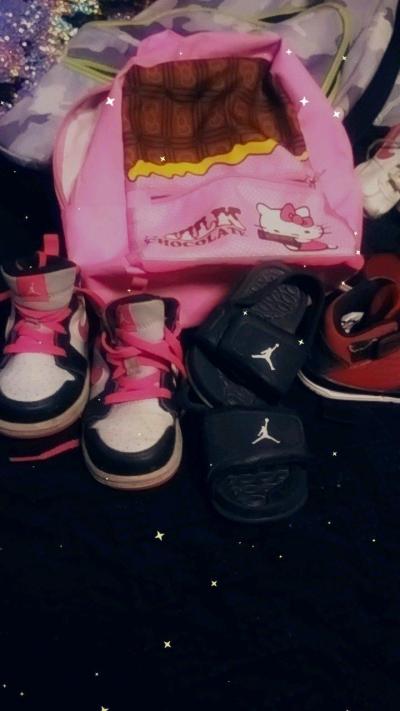 kids clothes and shoes - Thumbnail 4