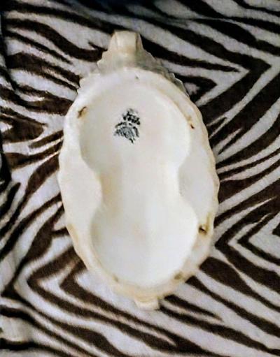 1960s Japan Footed Vase - Thumbnail 2