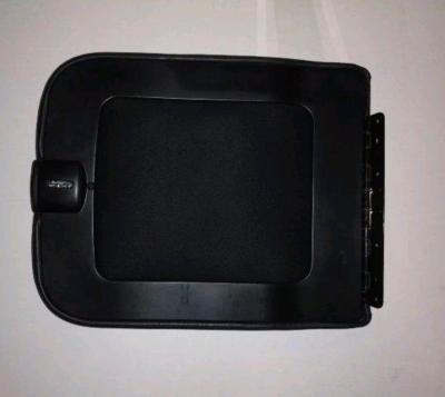 2005 Dodge Ram 1500 Center Console Lid Armrest - Thumbnail 2