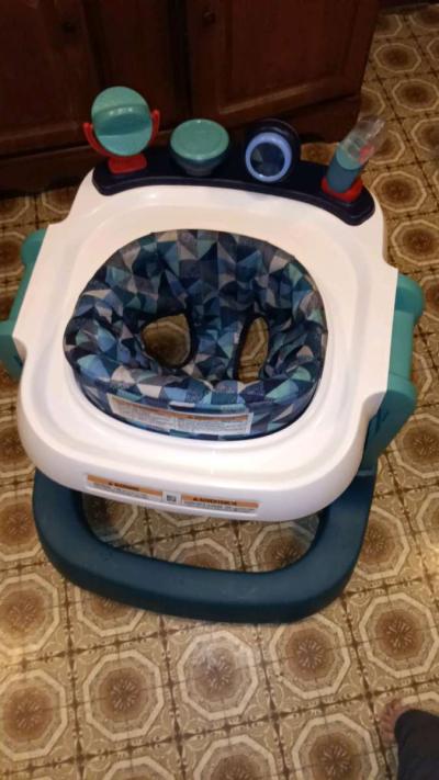 Walker - Thumbnail 4