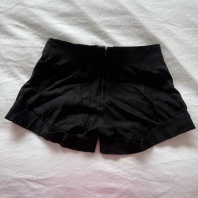 Black HighWaisted Belted Cuffed Shorts  Size Small  Chic Tai - Thumbnail 4