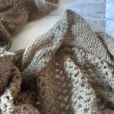 Taupe Metallic Knit Infinity Scarf with Ruffled Edge - Thumbnail 4