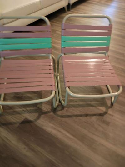 Pair of armless pool beach chairs - Thumbnail 2