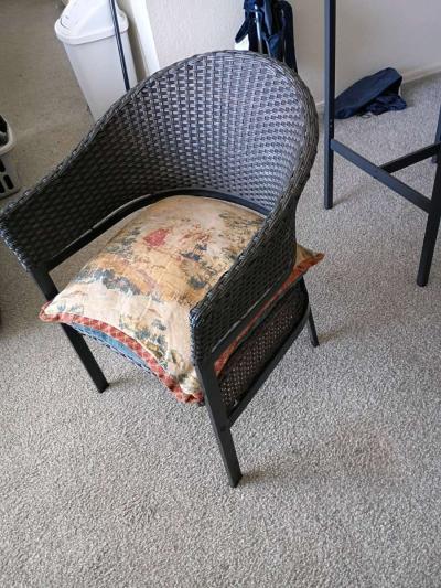 chair - Thumbnail 1