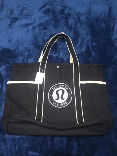 Bolsa para Dama - Riverside, California