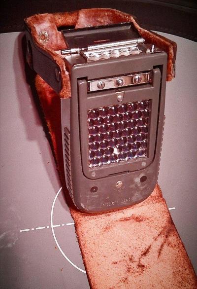 Vintage Sekonic analog handheld light meter - Thumbnail 4