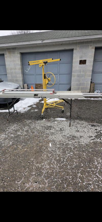drywall lift and table for siddingg - Bethlehem, Pennsylvania