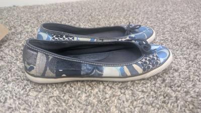 coach flats