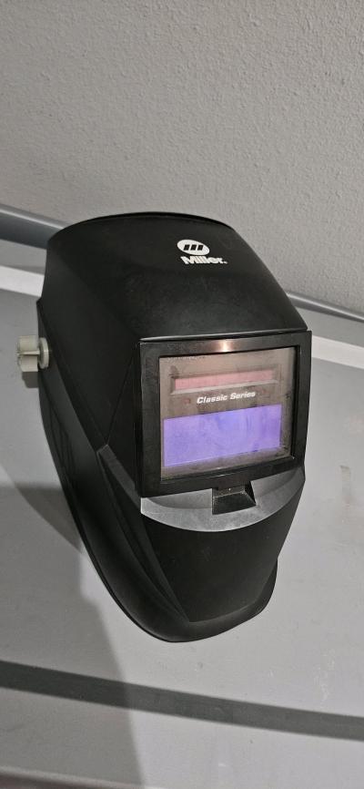 welding helmet - Thumbnail 3