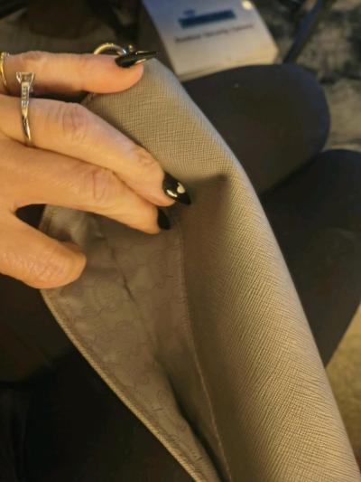 Michael kors purse - Thumbnail 4