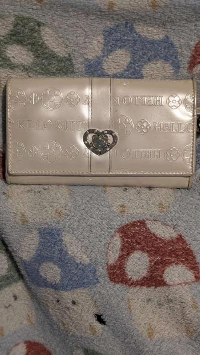 hello kitty wallet