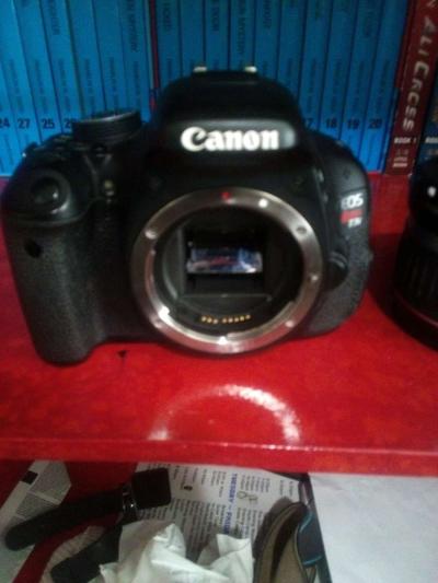 canon rebel t3i - Thumbnail 3
