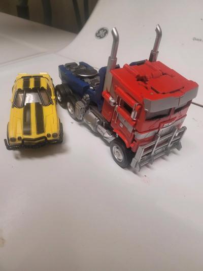 Rotb Optimus prime and Bumblebee - Thumbnail 4
