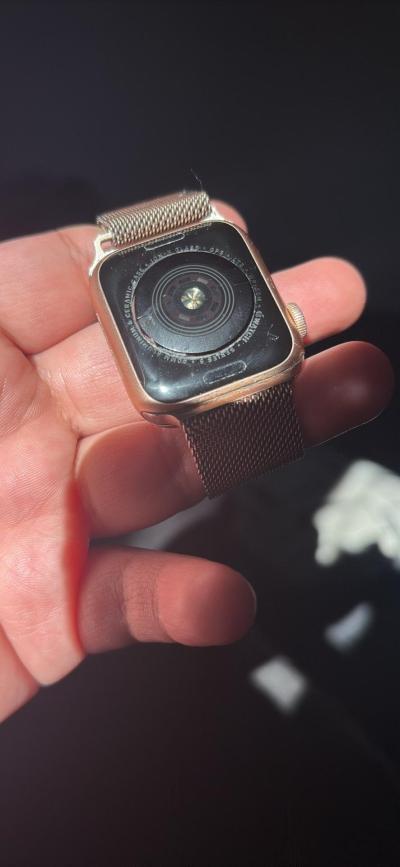 Apple Watch Series 5 40mm - Thumbnail 2