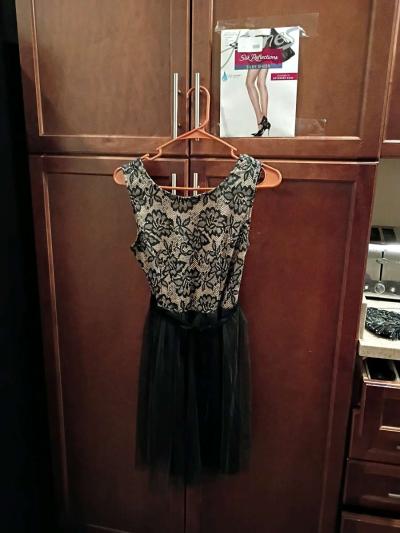 Debbies Dresses - Thumbnail 5