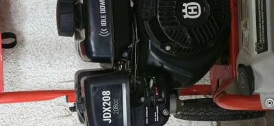 Gaspowered Pressure Washer - Thumbnail 3