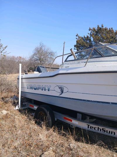 boat and the trailer - Thumbnail 4