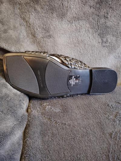 Marc Fisher Women's Lasket Sandal, Black 001, 5 M - Thumbnail 3