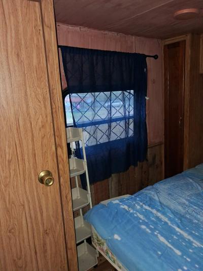 5th wheel camper - Thumbnail 5