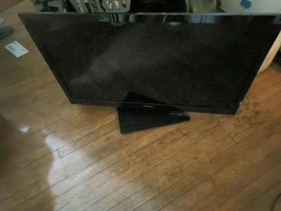 41 inch tv - Thumbnail 3