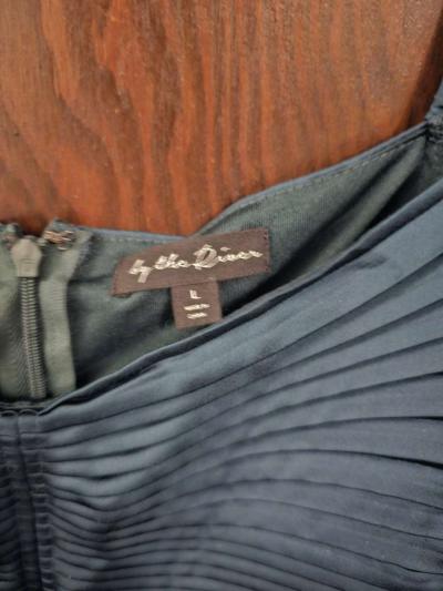 by the river greem dress size large