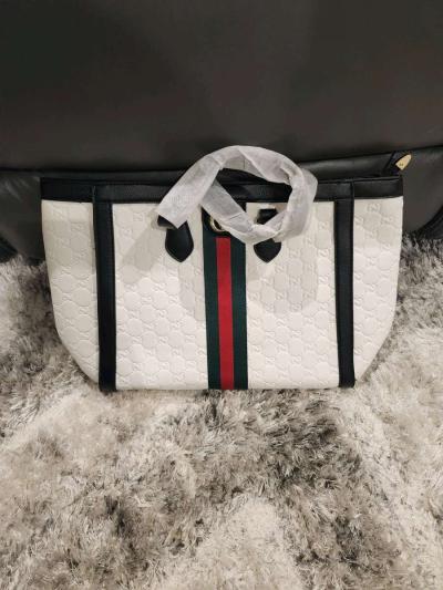 Designer Style White Tote Bag  New Condition - Thumbnail 5
