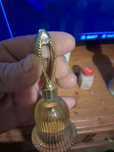 perfume - Thumbnail 2