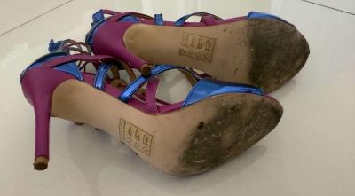 ShoeDazzle Metallic Blue  Fuchsia Strappy Heels Size 65  Wor - Thumbnail 5