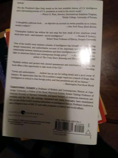 4 book bundle  for 33 - Thumbnail 2