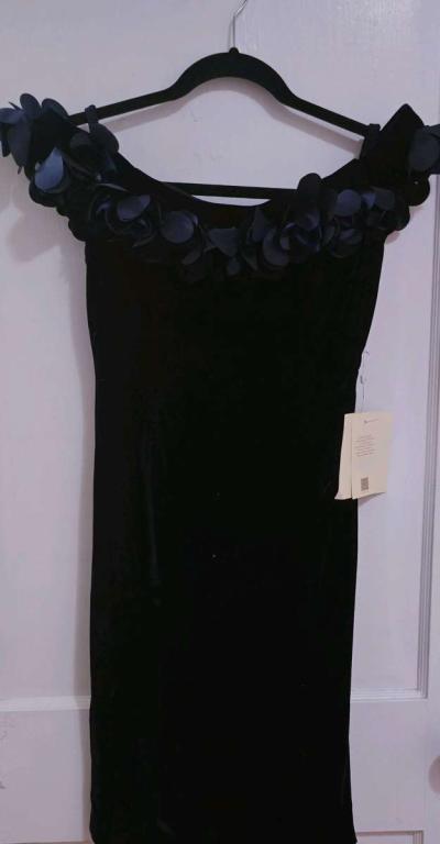 Formal Gowns - Thumbnail 3