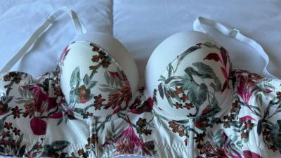 Brand New Floral Underwire Padded Bra  Ivory Cream Adjustabl - Thumbnail 2