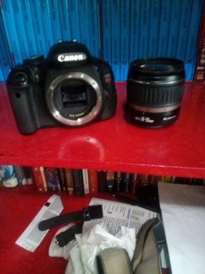 canon rebel t3i - Thumbnail 2