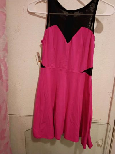 Womens Clothing - Thumbnail 2