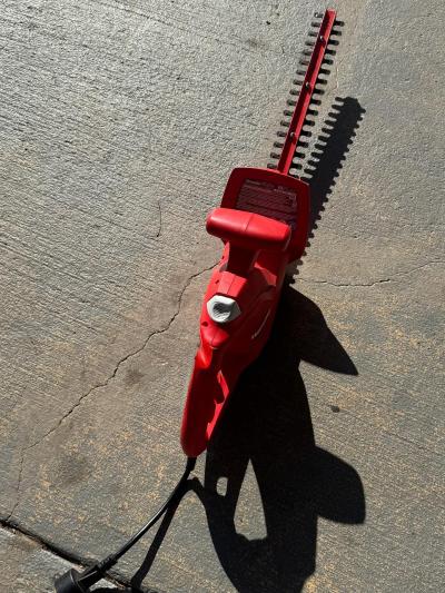 Homelite 17inch hedger - Thumbnail 2