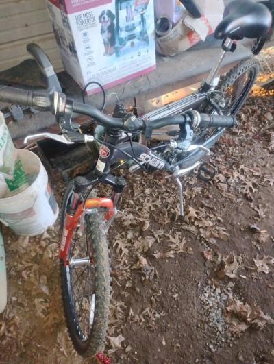 Schwinn 26 inche ranger mountain bike - Thumbnail 5