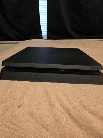 Ps4 Slim 1tb With Games Pickup Only Read Description - Thumbnail 6