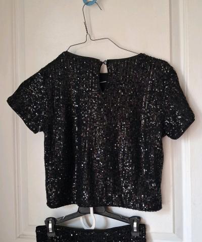 Girls size 10 art class  black sequence  top and bottom set - Thumbnail 6