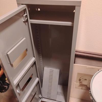 locker - Thumbnail 2