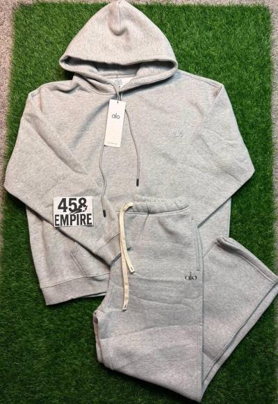 Alo sweatsuit set - Thumbnail 3