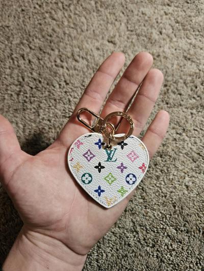 Louis vuitton multicolor heart Keychain - Thumbnail 4