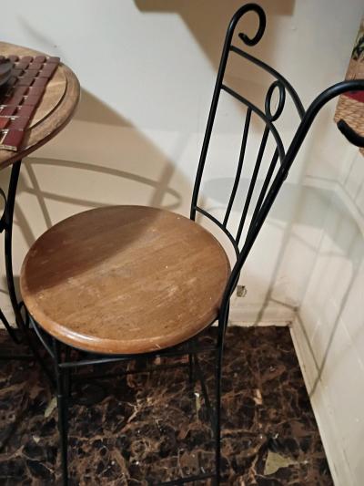 table set 2 hight chairs - Thumbnail 2