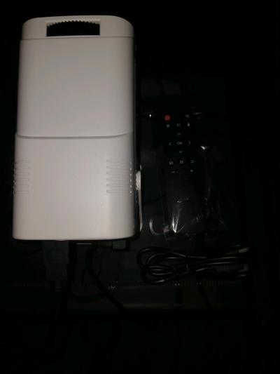 Projector with Stand and apps - Thumbnail 5