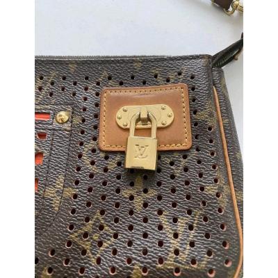 Louis Vuitton Purse - Thumbnail 5