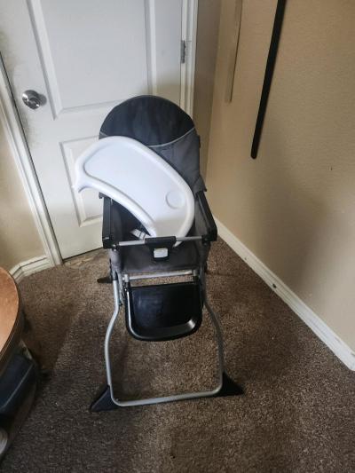 Cosco Kids Simple Fold Deluxe High Chair - Thumbnail 2
