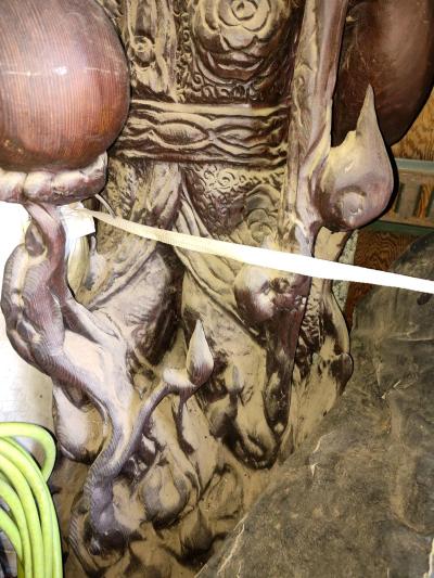 wood statues - Thumbnail 2