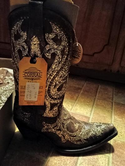 corral boots size 9 - Thumbnail 4