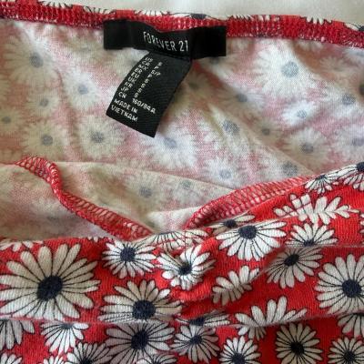 Y2K Daisy Dream Strapless Bandeau Top Red Floral Forever 21 - Thumbnail 2