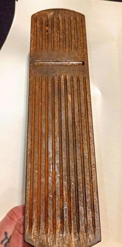 vintage wood hand planter - Thumbnail 3