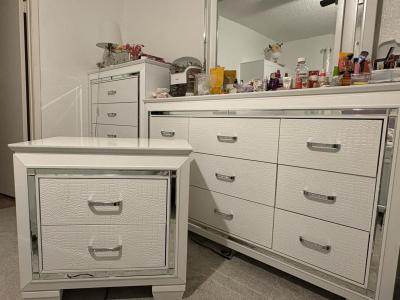 dresser chest and night Stand - Thumbnail 2