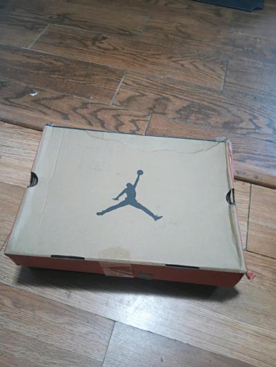 Men Jordan 12 retro sneakers 8 12 - Thumbnail 4